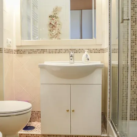 度假居 安格鲁布鲁内提公寓 *